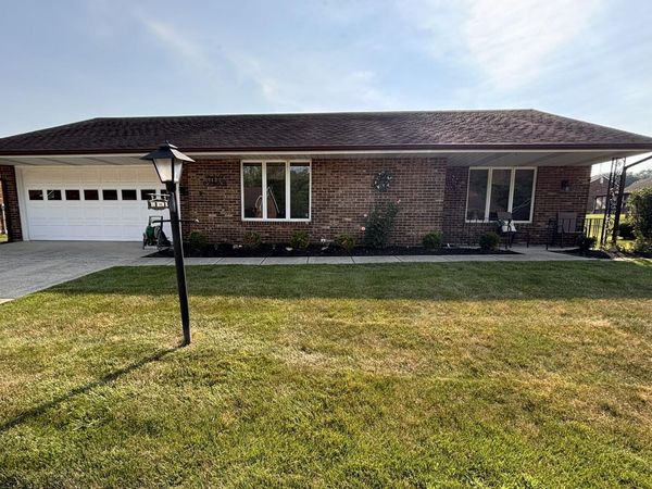3093 E Brixton Drive, Unit 211, Springfield, OH 45503