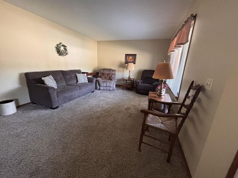 3093 E Brixton Drive, Unit 211, Springfield, OH 45503 Photo 3