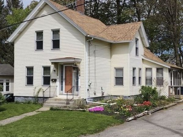 16 Water St, Southbridge, MA 01550
