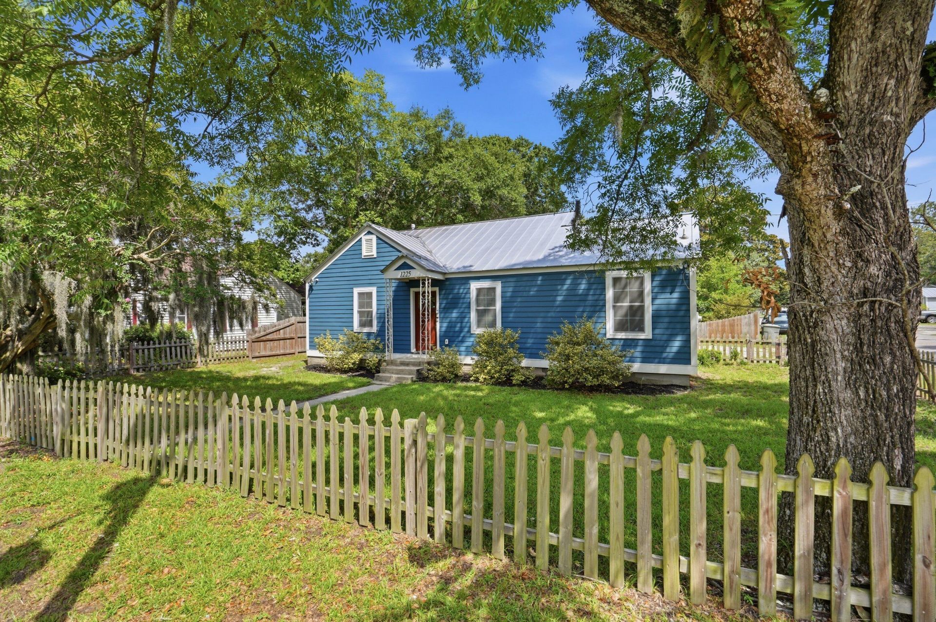 1225 Yeamans Hall Road, Hanahan, SC 29410 Main Photo