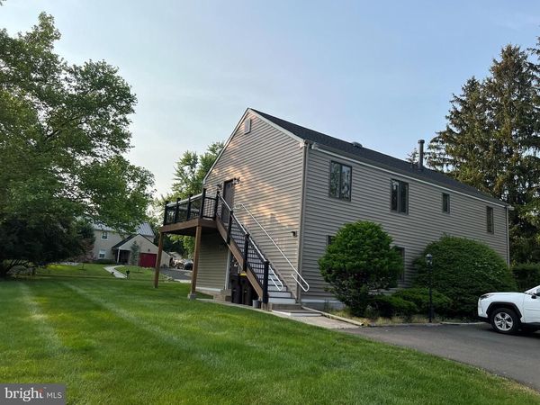 890 BELFRY DRIVE, BLUE BELL, PA 19422