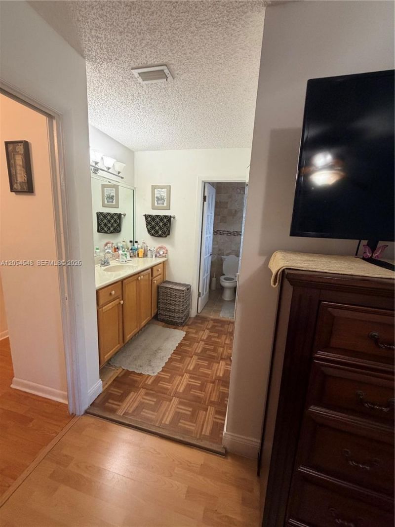 13469 SW 62nd St, Unit 2, Miami, FL 33183 Photo
