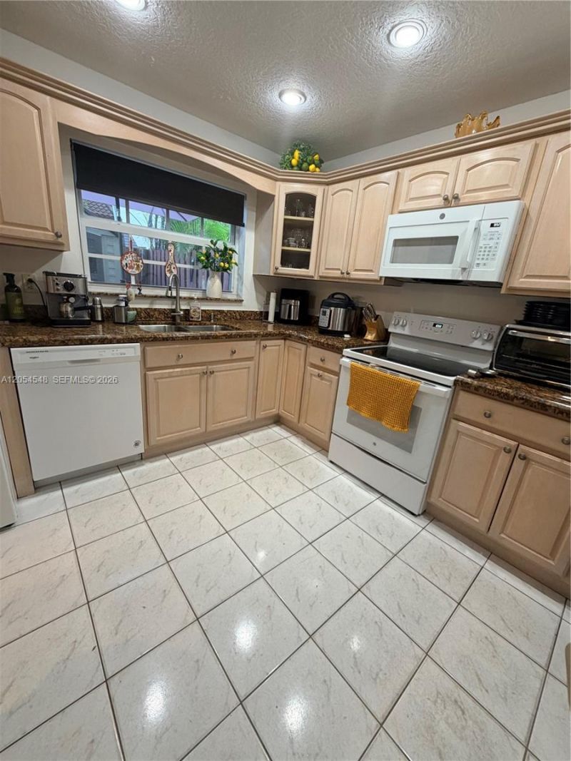 13469 SW 62nd St, Unit 2, Miami, FL 33183 Photo