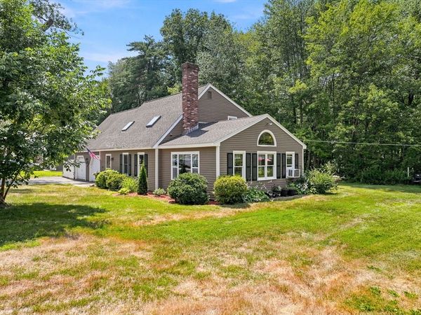 25 Mockingbird Ln, Maynard, MA 01754