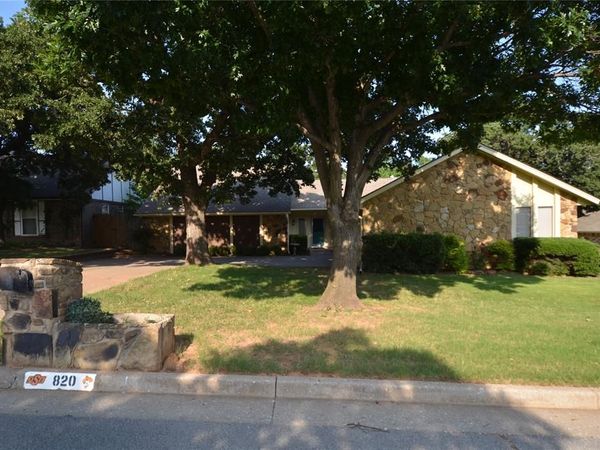 820 Sandhurst Drive, Edmond, OK 73034