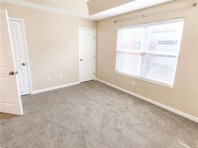 223 E 1st Street, Dayton, OH 45402 Photo 8