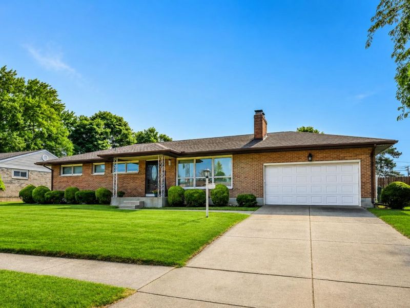 4428 Phoenix Drive, Springfield, OH 45503 Photo 2