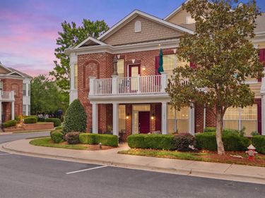 10511 Sablewood Drive, Unit 101, Raleigh, NC 27617