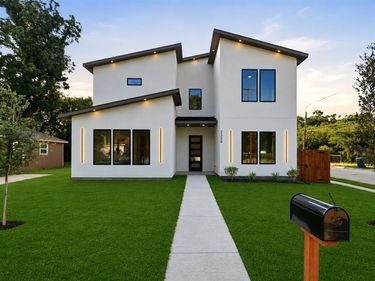 2329 Stoneman Street, Dallas, TX 75215