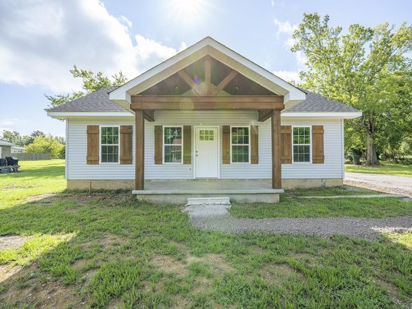 270 HARLEM ST, Savannah, TN 38372