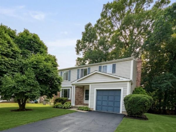 106 YEW COURT , STERLING, VA 20164