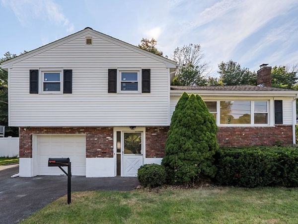 51 Hancock Ave, Brockton, MA 02301