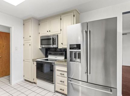 2021 Shaw Ave, Modesto, CA 95354 Photo