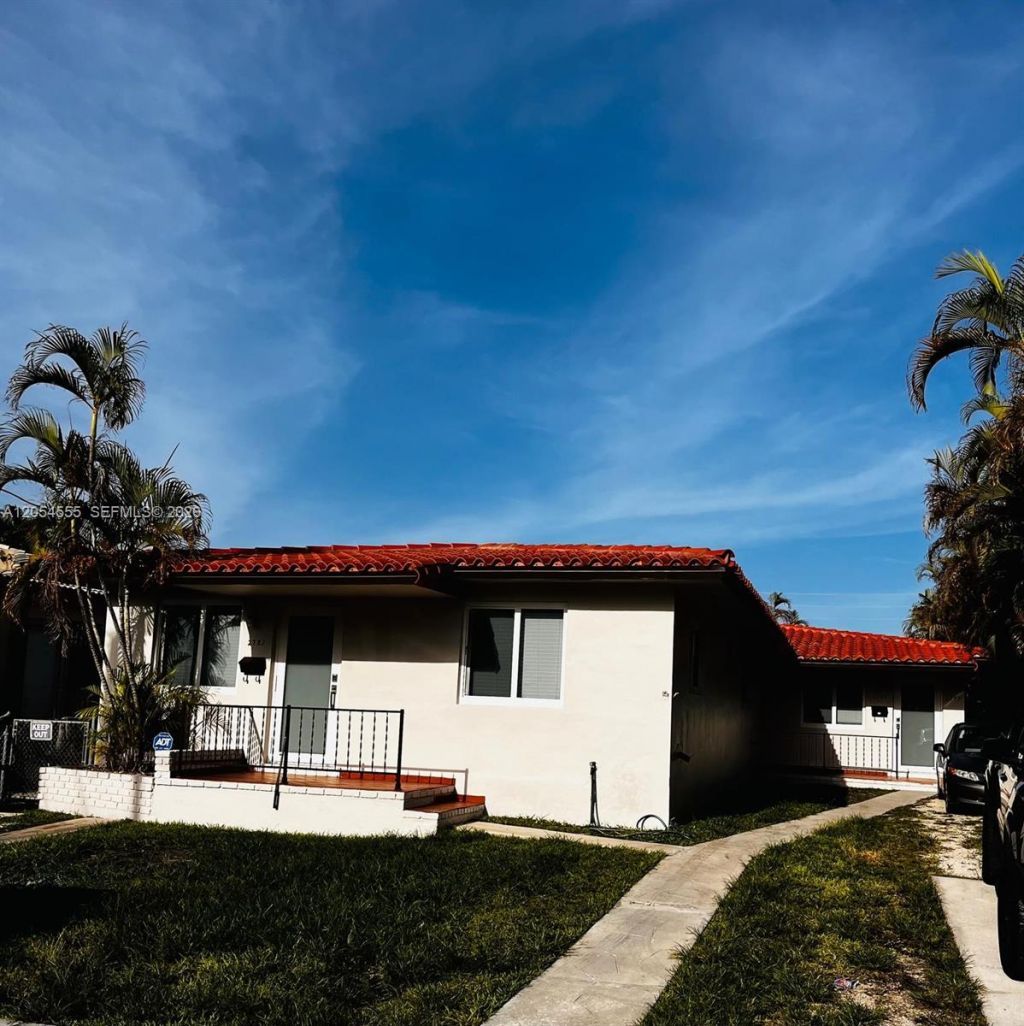 2783 SW 33rd Ave , Unit 2783, Miami, FL 33133 Photo