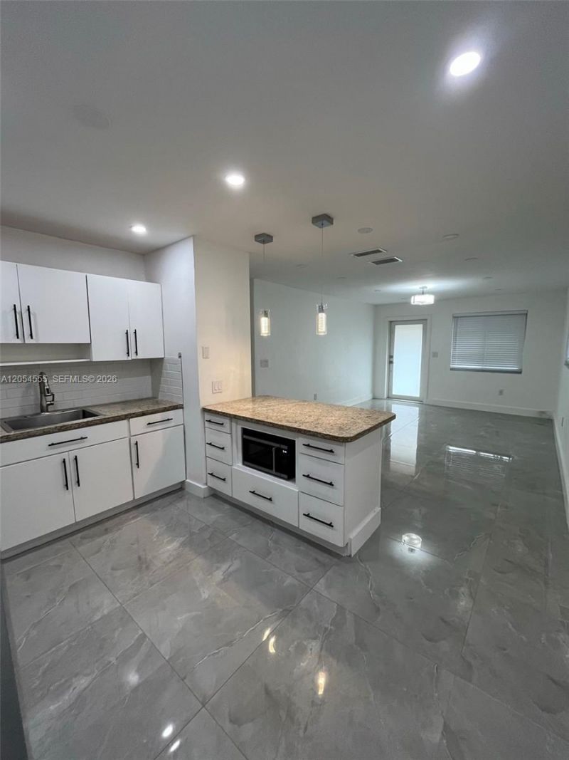 2783 SW 33rd Ave , Unit 2783, Miami, FL 33133 Photo