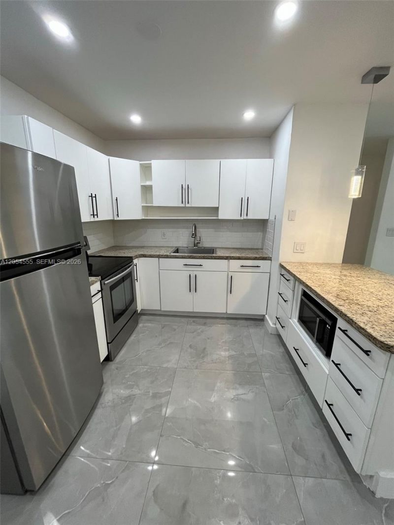 2783 SW 33rd Ave , Unit 2783, Miami, FL 33133 Photo