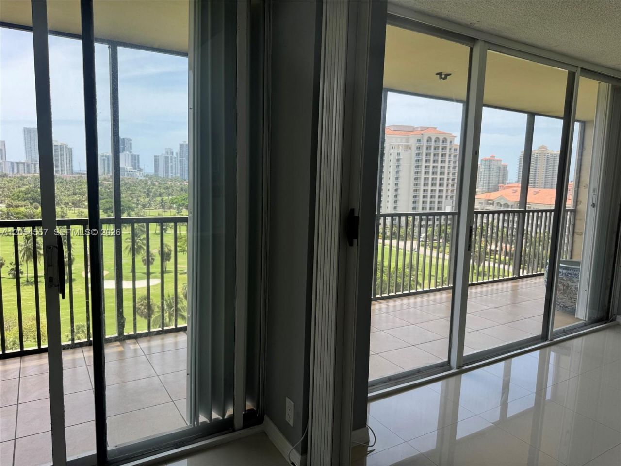 20335 W Country Club Dr , Unit 1206, Aventura, FL 33180 Photo