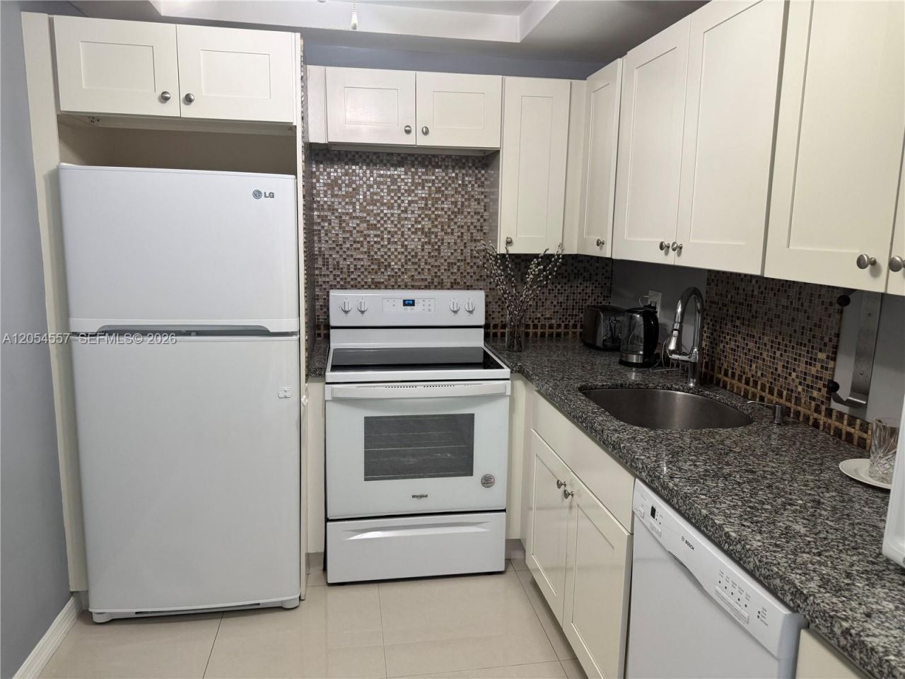 20335 W Country Club Dr , Unit 1206, Aventura, FL 33180 Photo