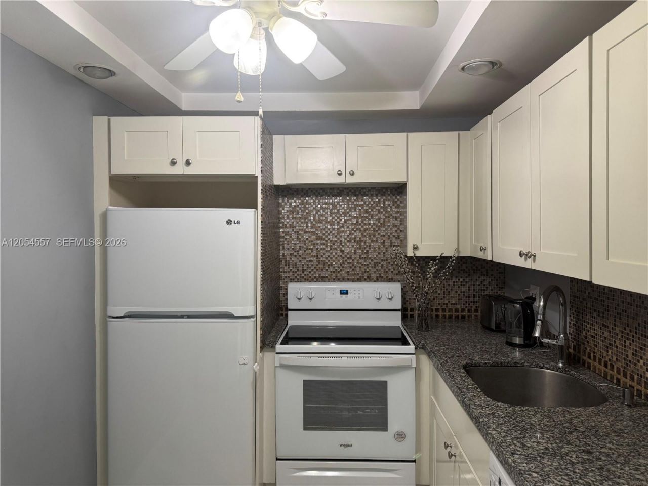 20335 W Country Club Dr , Unit 1206, Aventura, FL 33180 Photo