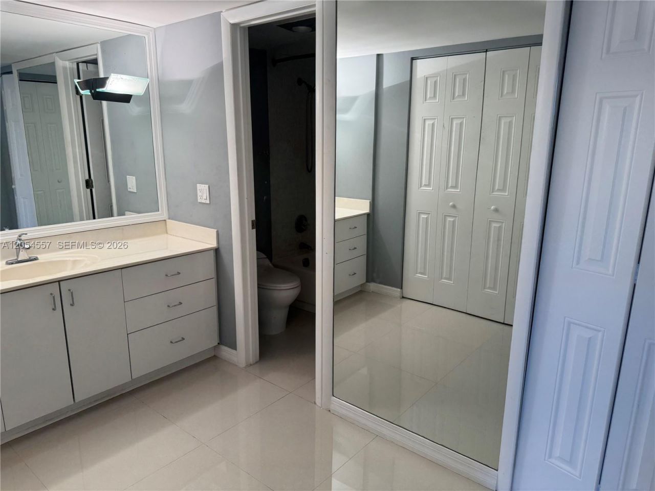 20335 W Country Club Dr , Unit 1206, Aventura, FL 33180 Photo
