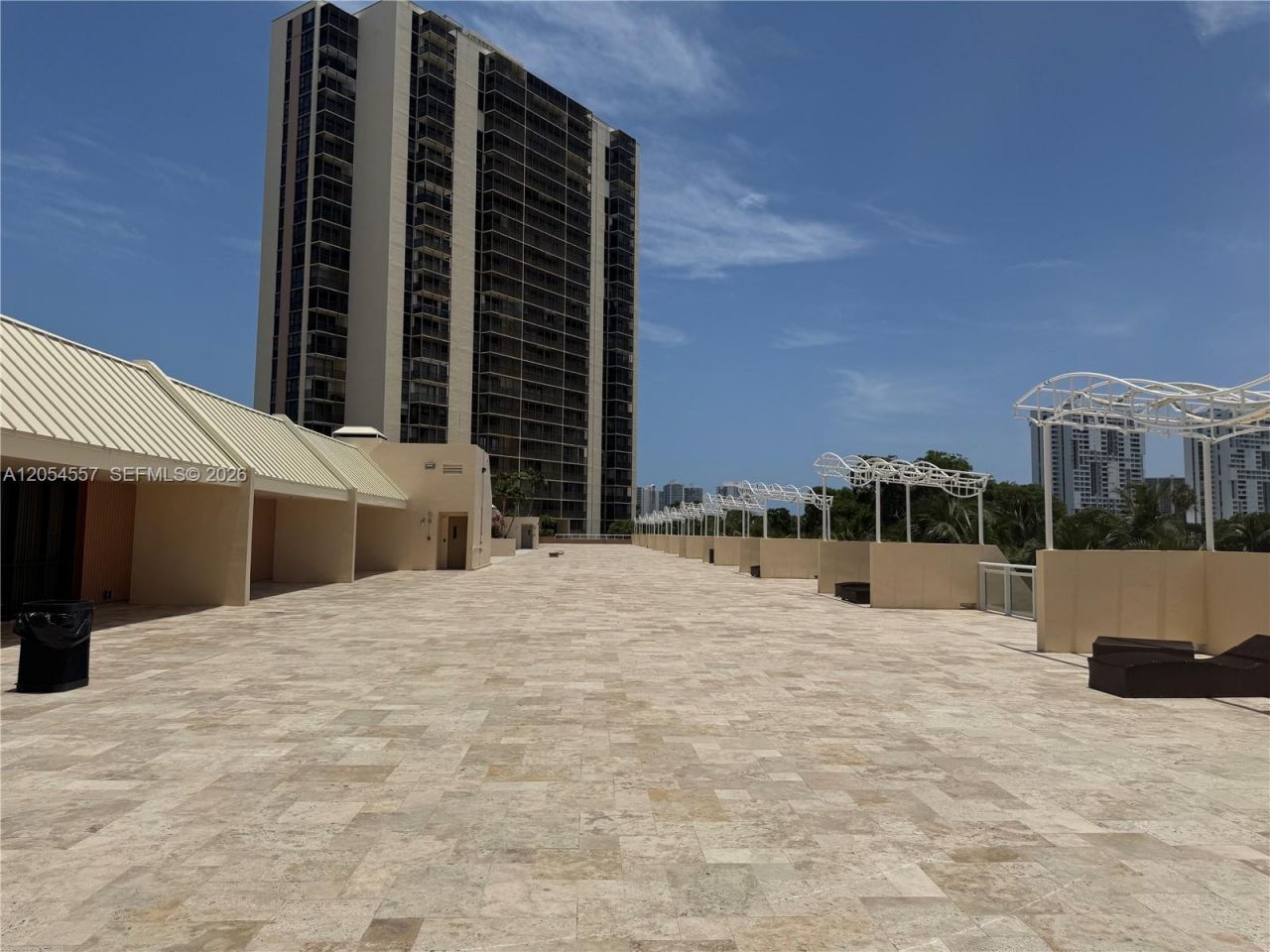 20335 W Country Club Dr , Unit 1206, Aventura, FL 33180 Photo