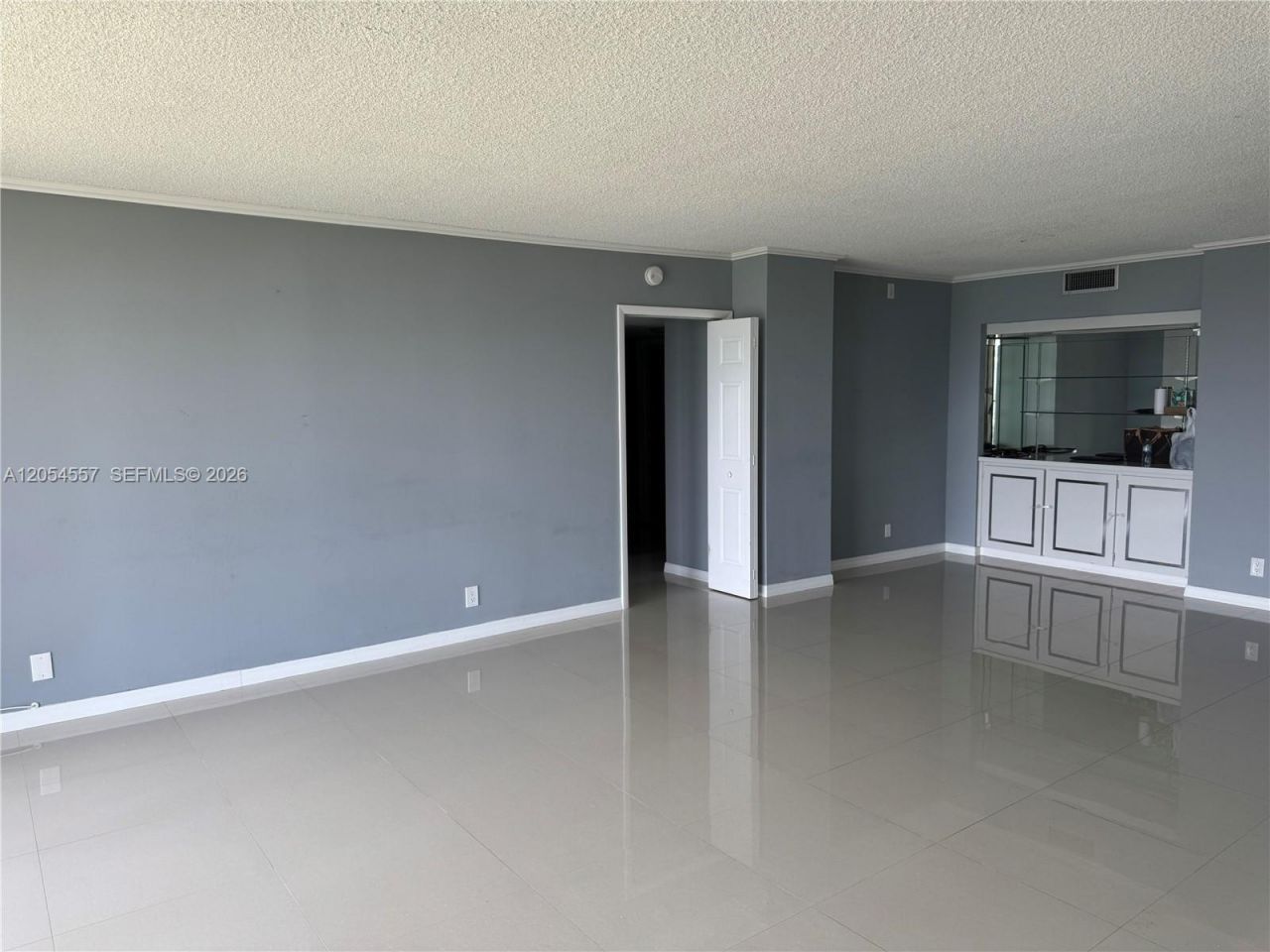 20335 W Country Club Dr , Unit 1206, Aventura, FL 33180 Photo
