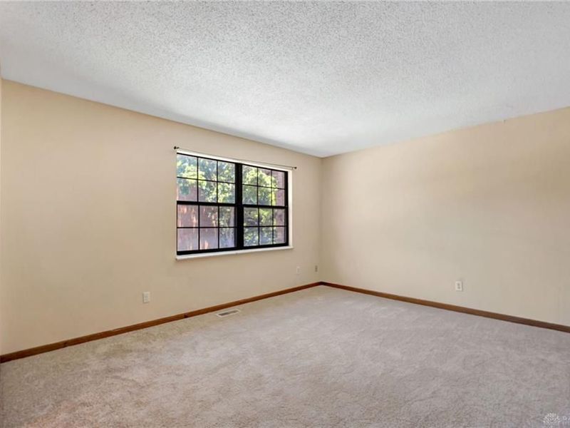 10667 Montgomery Road, Unit 13, Cincinnati, OH 45242 Photo 16