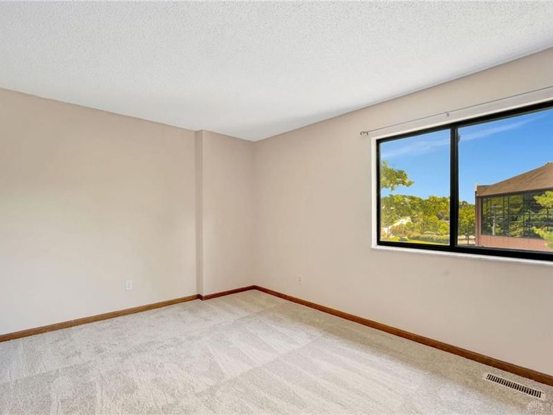 10667 Montgomery Road, Unit 13, Cincinnati, OH 45242 Photo 21