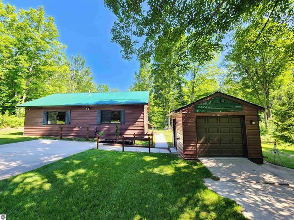 9817 Montrose Drive, Mancelona, MI 49659