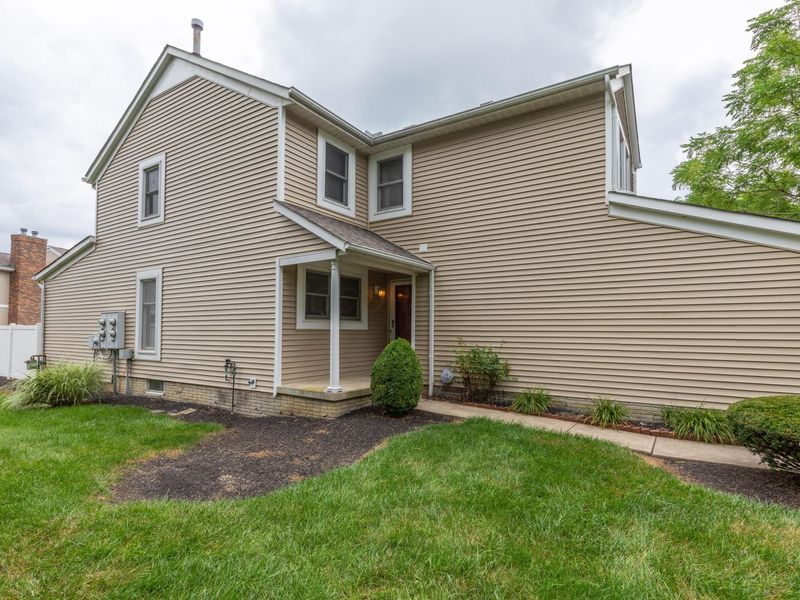 5814 Elmbridge Lane, Dublin, OH 43016 Photo 2