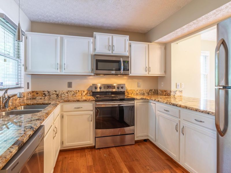 5814 Elmbridge Lane, Dublin, OH 43016 Photo 4