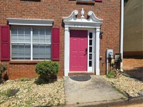 4371 Village Square Lane , Stone Mountain, GA 30083