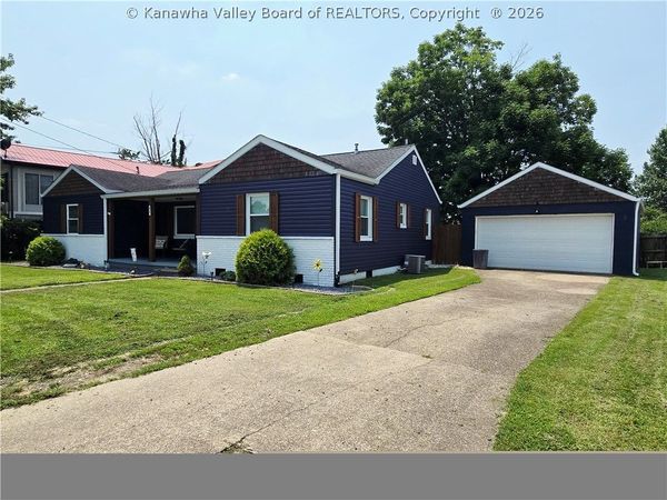 459 Vine Street, St Albans, WV 25177