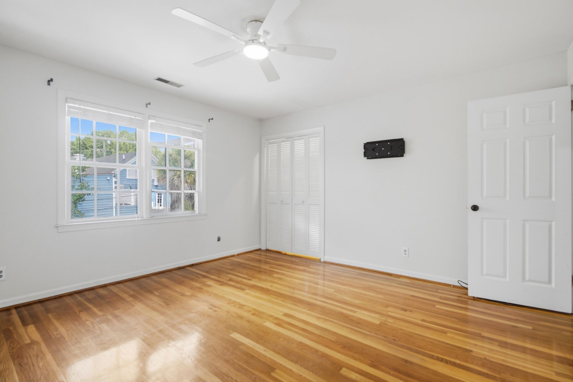 7 Doughty Street Photo 18