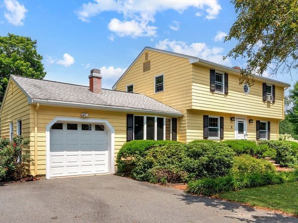 68 Dalton Rd, Concord, MA 01742