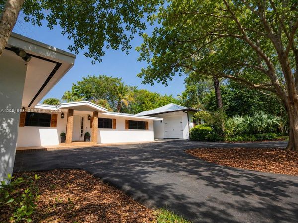 6065 SW 133rd St , Pinecrest, FL 33156