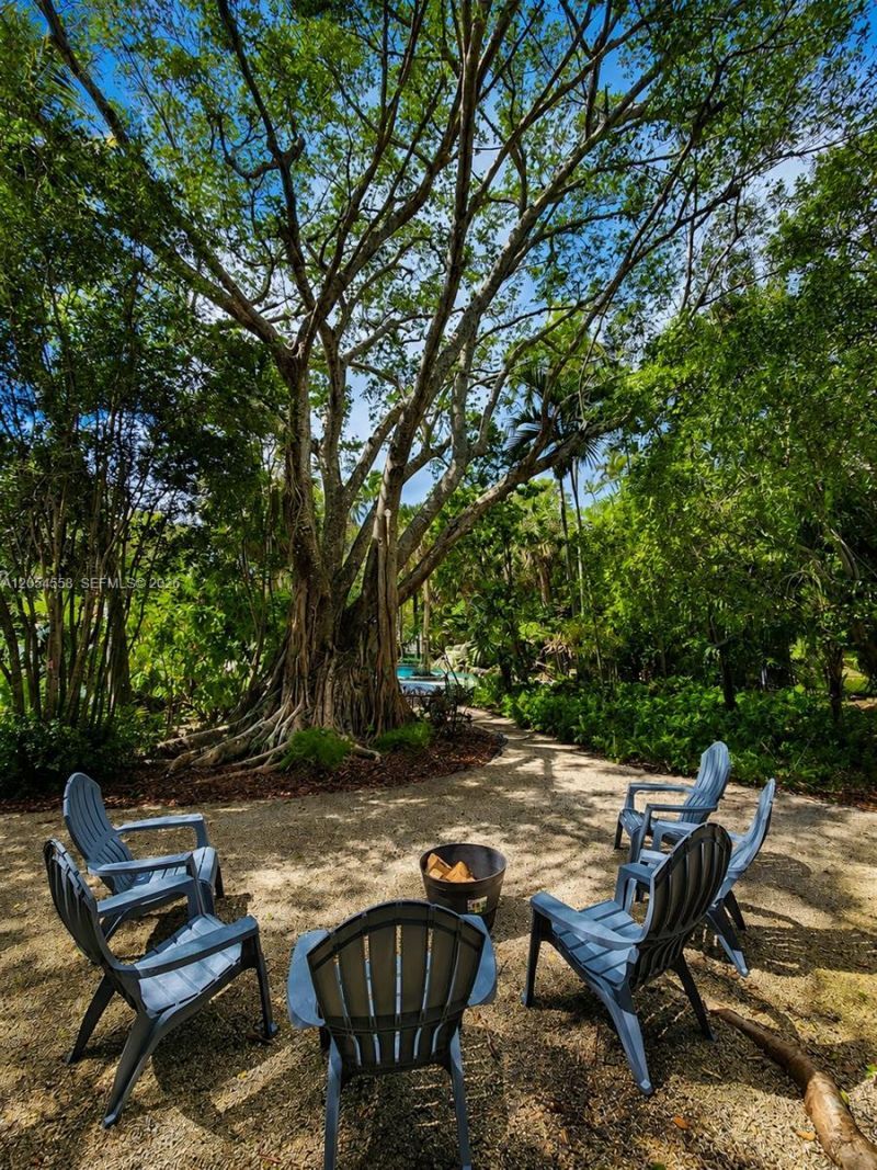 6065 SW 133rd St , Pinecrest, FL 33156 Photo
