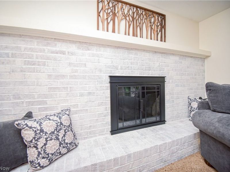 1674 Cloverview Drive, Green, OH 44685 Photo 16