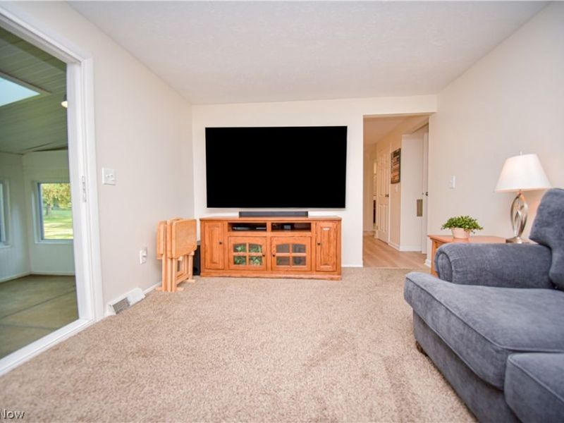 1674 Cloverview Drive, Green, OH 44685 Photo 18