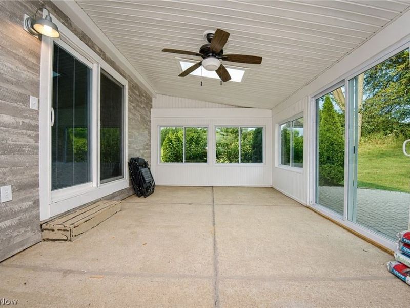 1674 Cloverview Drive, Green, OH 44685 Photo 19