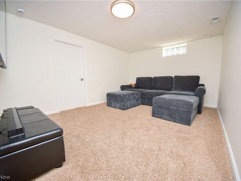 1674 Cloverview Drive, Green, OH 44685 Photo 38