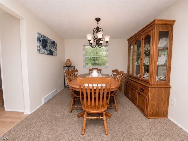 1674 Cloverview Drive, Green, OH 44685 Photo 8