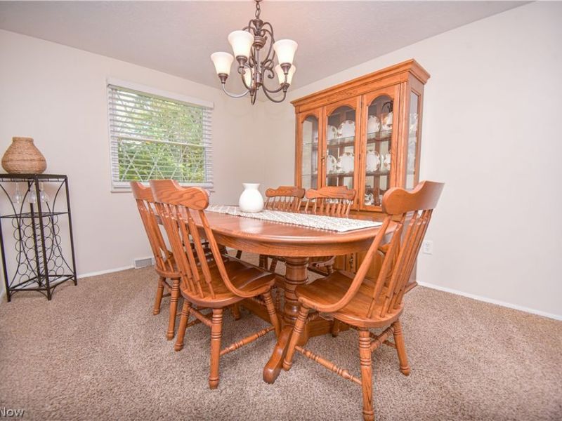 1674 Cloverview Drive, Green, OH 44685 Photo 9