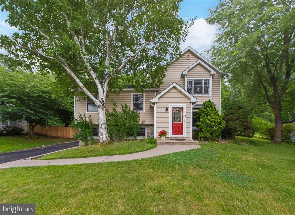 118 CORNWALL DRIVE, CHALFONT, PA 18914