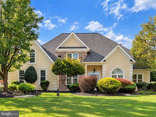 102 WHISPER WOOD COURT, NEWTOWN, PA 18940