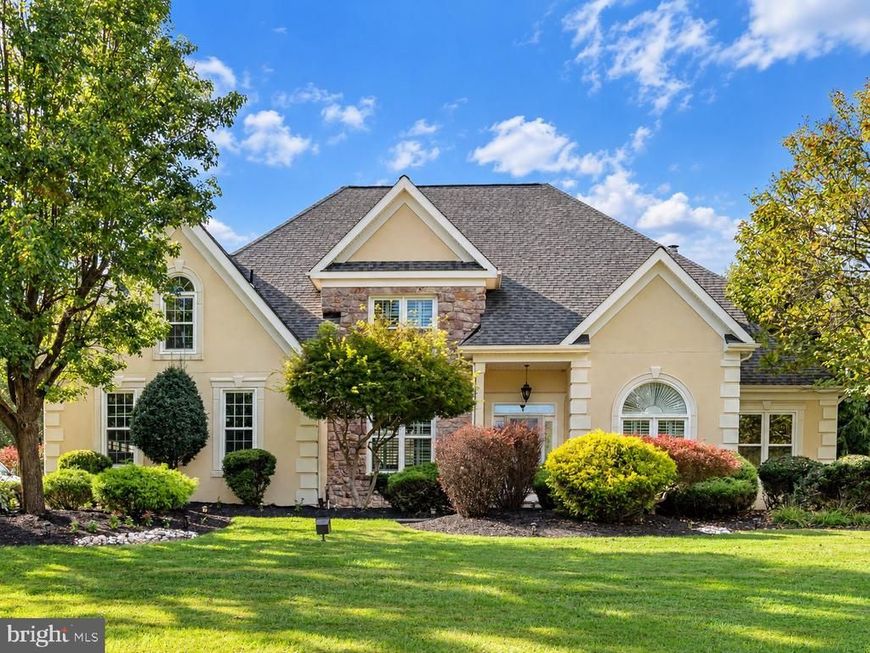 102 Whisper Wood Court, Newtown, PA 18940 Main Photo