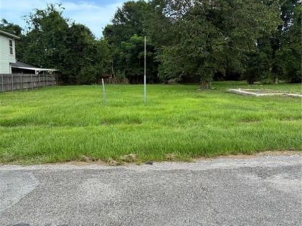 1096001 SOCRATES Street , New Orleans, LA 70114