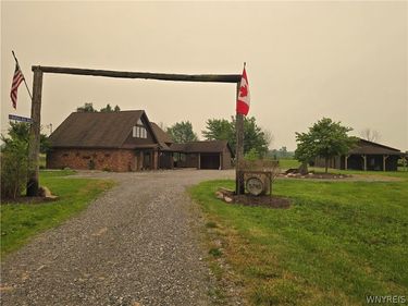 5790 Royalton Center Road, Gasport, NY 14067