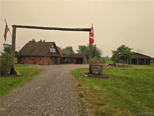 5790 Royalton Center Road, Gasport, NY 14067