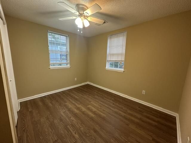 5320 Jury Lane Photo 10